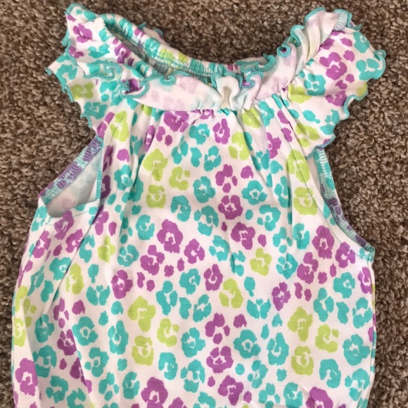 onesie 24 months- washed not worn - Picture 4 of 4